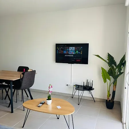 Le 209, 3min A Pieds De La Plage, Confort, Terrasse, 2 Parking Privee Apartament