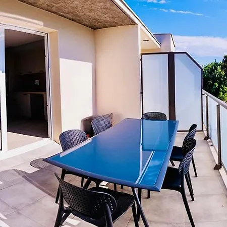 Le 209, 3min A Pieds De La Plage, Confort, Terrasse, 2 Parking Privee Apartament