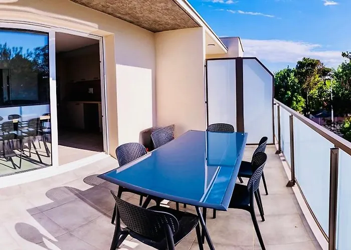 Le 209, 3min A Pieds De La Plage, Confort, Terrasse, 2 Parking Privee Apartment